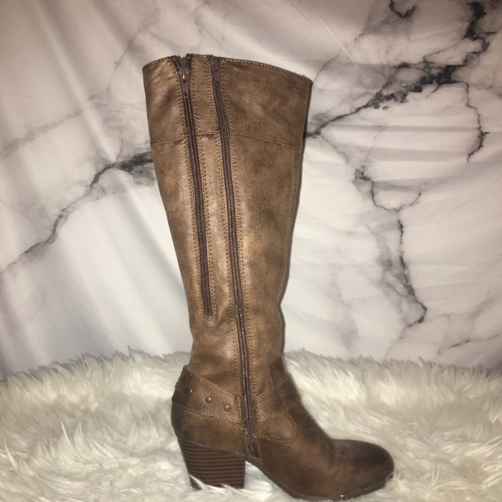 Heeled Brown Riding Boot - Picture 4 of 7